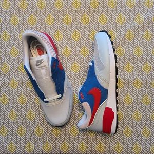 NEW - Nike Air Odyssey - size 11 - grey red blue